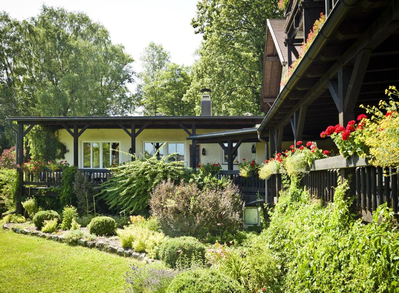 Hotel Zur Waldbahn Цвізель Екстер'єр фото